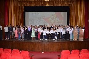 Celebrating Victory Day in Mumbai Celebrating Victory Day in Mumbai